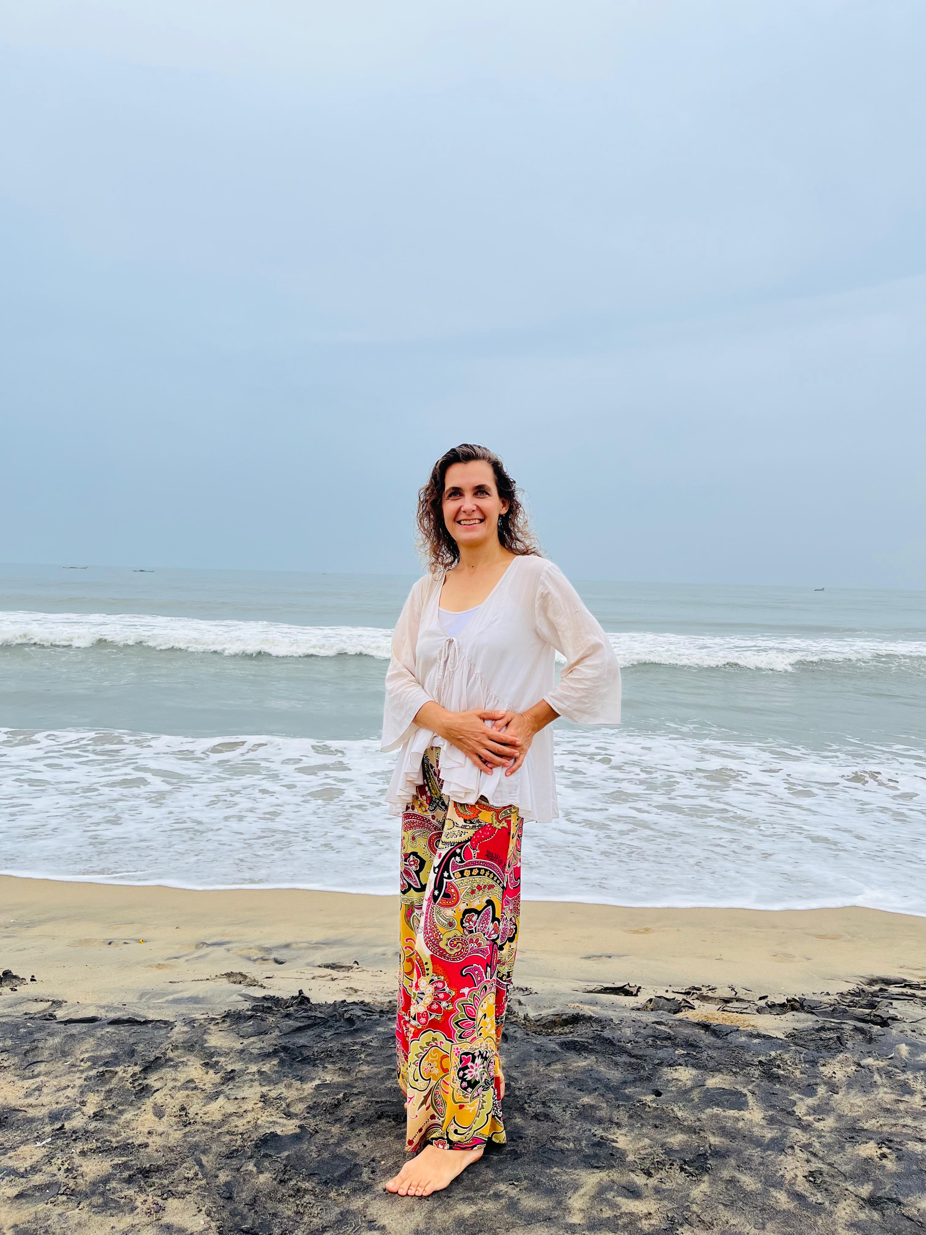 Contact illustration